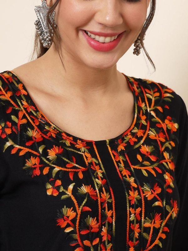 6f707b82-72b7-4524-a4f9-2028fb11ec40 Modal Chikankari Kurti with Multicolored Embroidery - Black & Off White