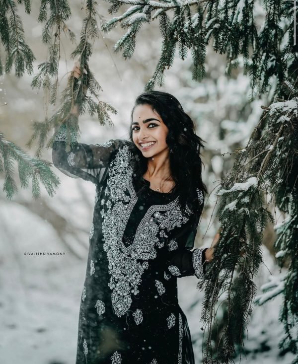 be3aef8c-059f-4638-956f-9170a03bab30 Georgette Black Chikankari Mirror Work Kurti (With Black Inner)